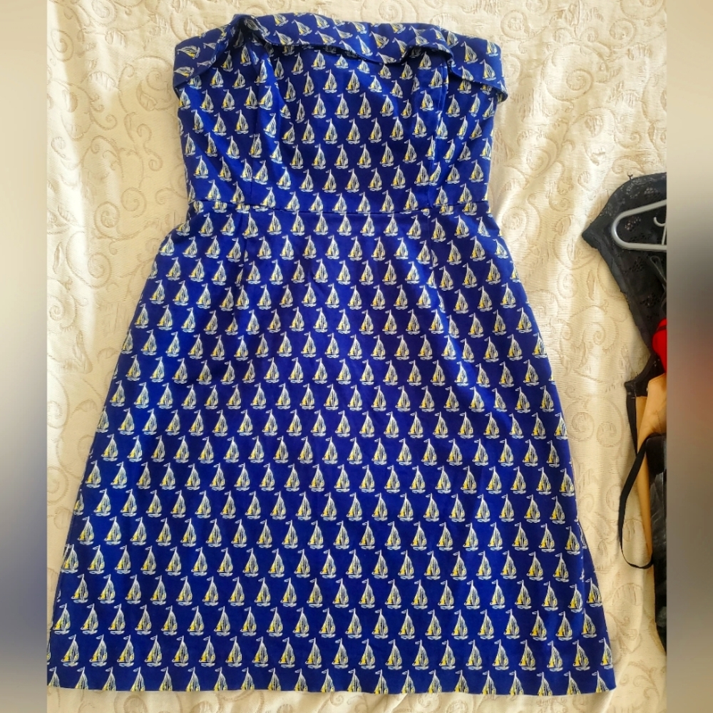 Vineyard Vines Sailboat Dress size 4